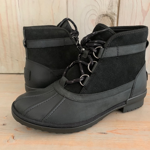 - UGG GREDA BLACK WATERPROOF DUCK BOOTS new - Picture 1 of 8